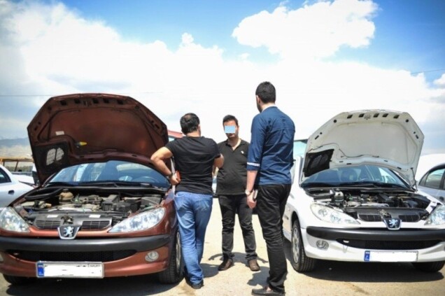 متلاطم شدن مجدد بازار خودرو با وضع قیمت های جدید کارخانه ای خودروها