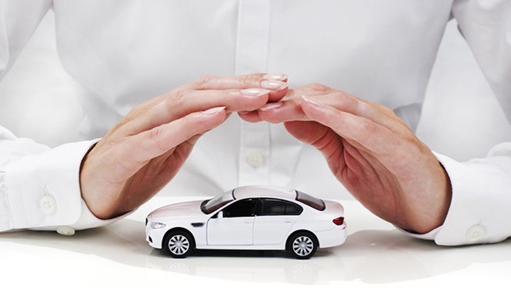 بیمه متعهد به پرداخت فوری خسارت خودروهای آسیب دیده سیل است