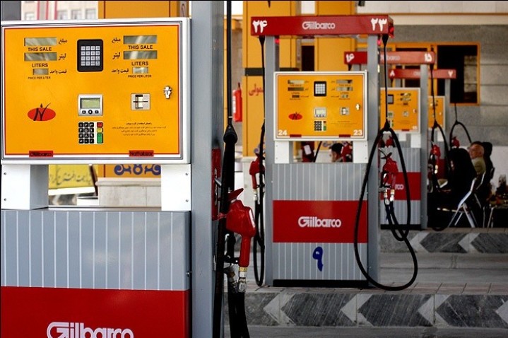 در پی مخالفت مجلس: سهمیه بندی بنزین فعلا به تعویق افتاد؟