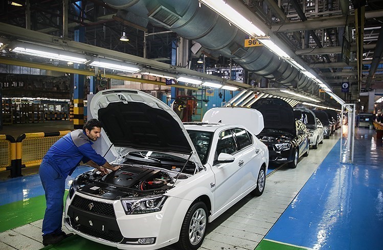 ایران خودرو از ابتدای سال ۹۸ تاکنون بیش از ۴۰ هزاردستگاه انواع خودرو تولید کرده است