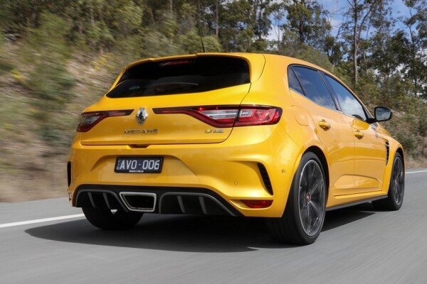 renault-megane-rs-rear.jpg
