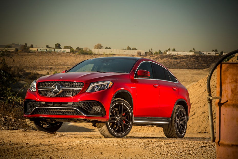 2016-Mercedes-AMG-GLE63-S-Coupe-4Matic-front-three-quarter.jpg