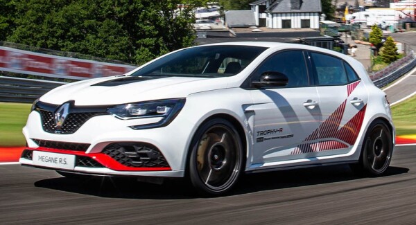 renault-megane-rs-trophy-r-spa-francorchamps-0.jpg