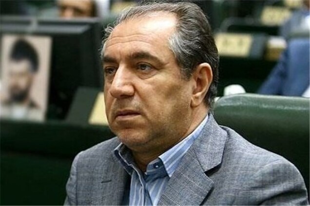 نماینده مجلس: خودروسازان باید مواد اولیه را به‌طور مستقیم خریداری کنند