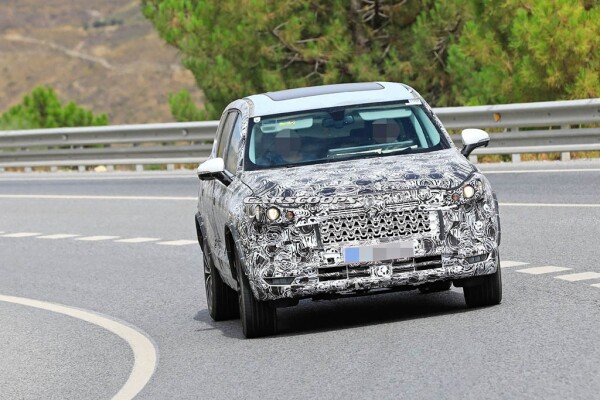 brilliance-v9-spy-shots-3.jpg