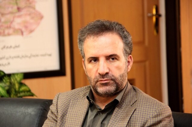 سخنگوی کمیسیون اصل نود مجلس: خودروسازها ناکارآمدی خود را در زمین تولید ملی می‌اندازند
