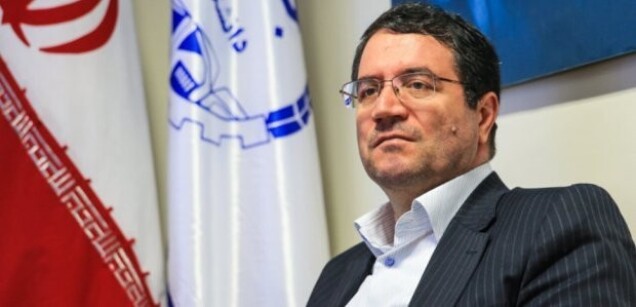 رحمانی وزیر صمت: دستور عدم افزایش قیمت خودروهای پیش‌فروش شده ابلاغ شد