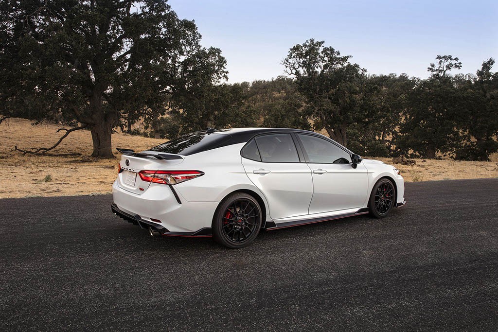 toyota-avalon-camry-trd-19.jpg