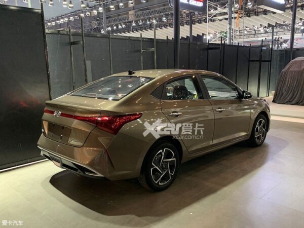 معرفی هیوندای ورنا 2020.jpg