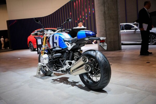 bmw-bikes-iaa-2019-livepics-9.jpg