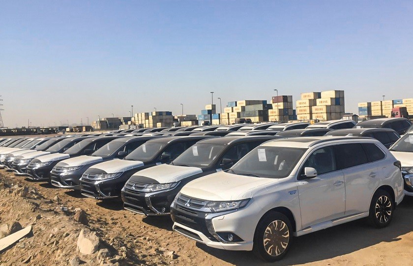 اعتراض انجمن وارد کنندگان خودرو به توقیف 30 ماهه 5000 خودرو در گمرک