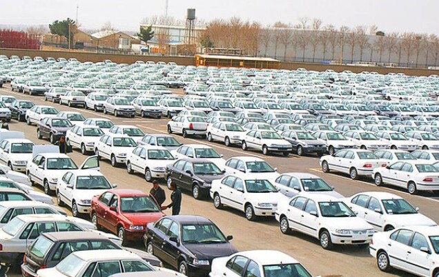 بررسی نوسانات قیمتی بازار خودرو در ایران