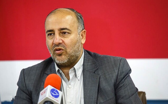 نماینده مجلس: قیمت خودرو تحت الشعاع اختلاف وزرای صنایع و بازرگانی قرار دارد