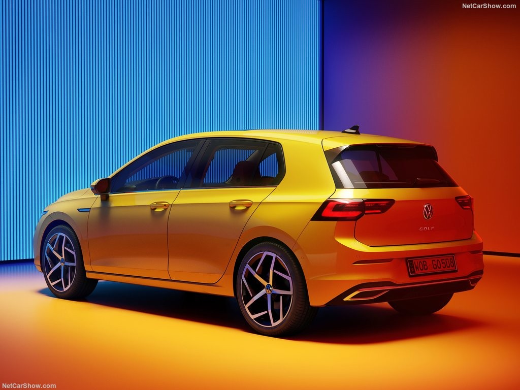 Volkswagen-Golf-2020-3.jpg