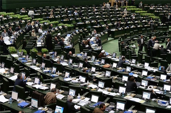 مصوبه مجلس درمورد معافیت گمرکی هیبریدی ها به مجمع تشخیص رفت