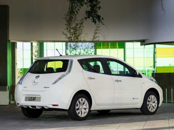 3.Nissan-Leaf-2014-767x575.jpg
