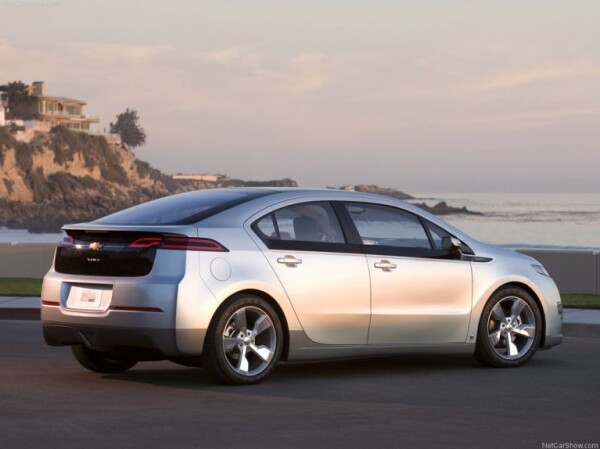 8.Chevrolet-Volt-2011-767x575.jpg