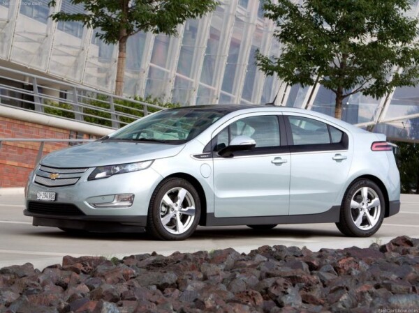 7.Chevrolet-Volt-2011-767x575.jpg