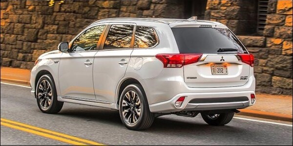mitsubishi-outlander-phev-2018-iran-10.jpg