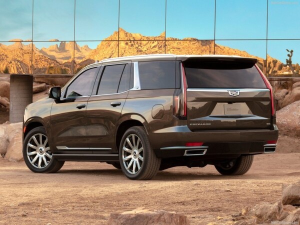 Cadillac-Escalade-2021-1280-07.jpg