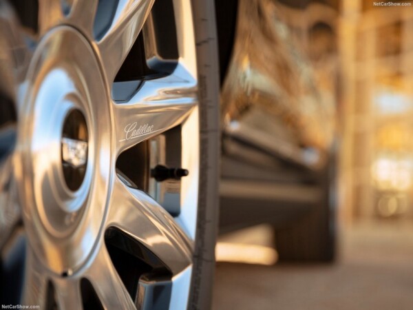 Cadillac-Escalade-2021-1280-35.jpg