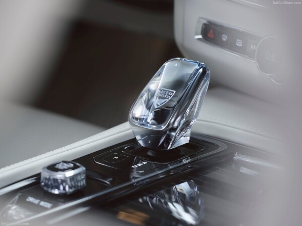 Volvo-S90-2020-1280-08.jpg
