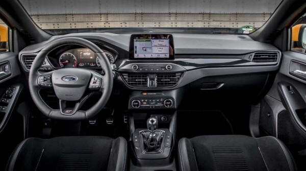 2020_ford-focus-st-13.jpg.jpg