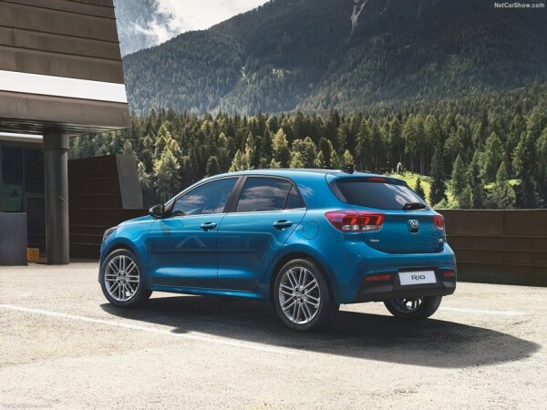 Kia-Rio-2021-12.jpg