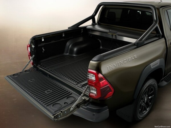 Toyota-Hilux-2021-1280-29.jpg