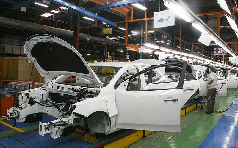نماینده مجلس: توسعه صنعت خودرو منجر به رشد اقتصادي و كاهش نرخ بيكاري مي شود