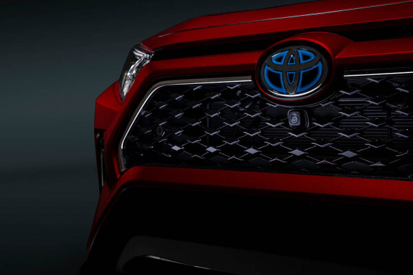 2021-toyota-rav4-prime-chicago-livepics-16.jpg