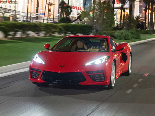 Corvette-C8-2.jpg