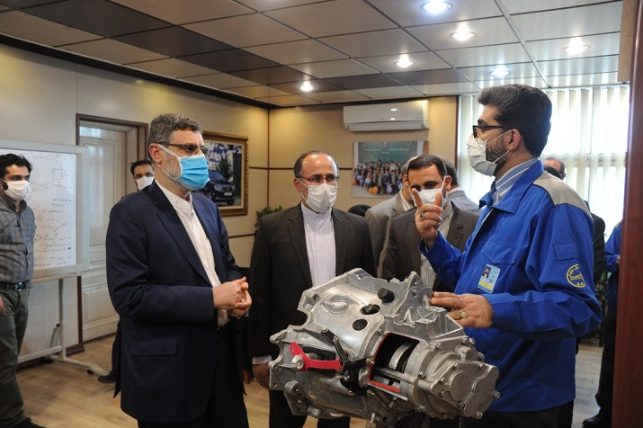 مدیر عامل ایران خودرو: گیربکس نیمه اتوماتیک AMT تا آخر سال 99 تولید می شود