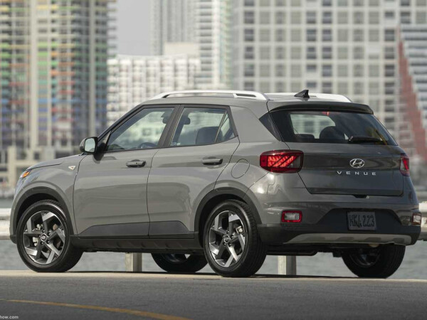 Hyundai-Venue-2020-1600-17.jpg
