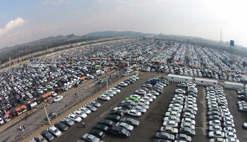 ۹۰۰ کانتینر قطعات خودرو در گمرک - ۱۱۰ هزار خودرو در انتظار تحویل به مشتریان