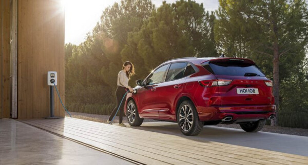 2020-Ford-Kuga-PHEV-1-767x414.jpg