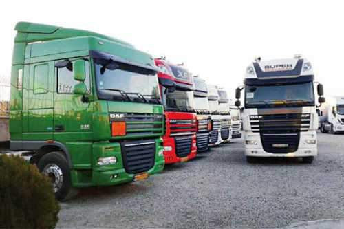 ماجرای توقف کامیون‌های 3 سال ساخت در گمرک