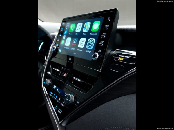 Toyota-Camry_Hybrid_EU-Version-2021-1280-1b.jpg
