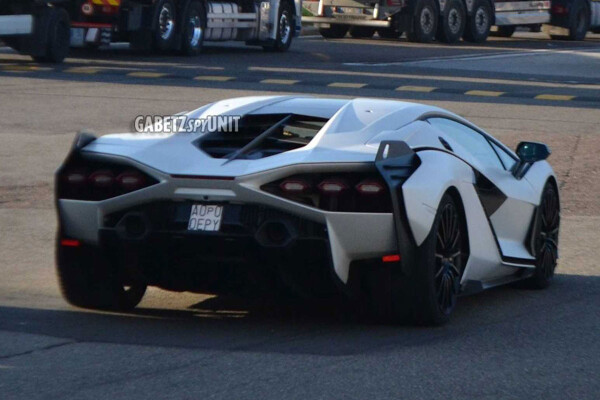 Lamborghini-Sian-2.jpg