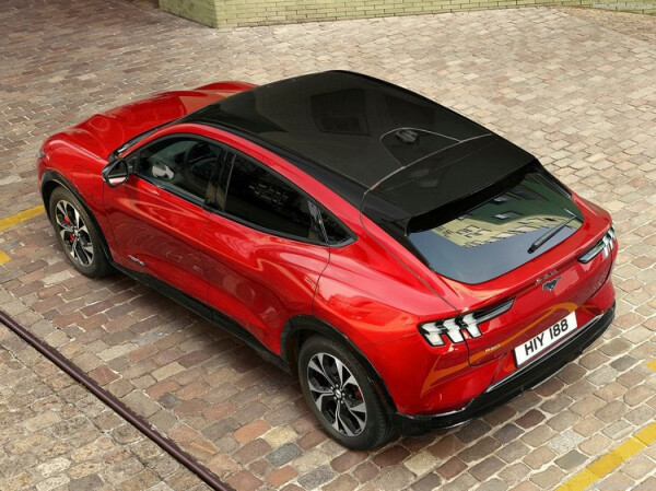 Ford-Mustang_Mach-E-2021-1280-2c.jpg