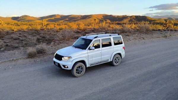 uaz-patriot-2.jpg