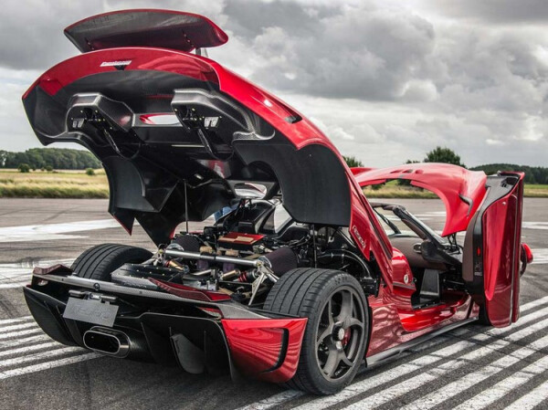 Koenigsegg-Regera-4.jpg