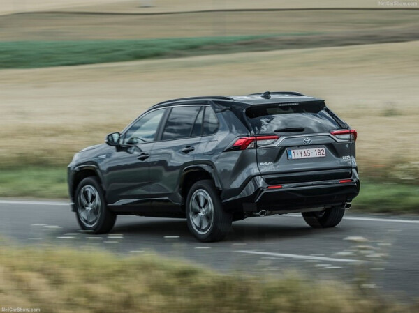 Toyota-RAV4_Plug-in_Hybrid-2021-1280-34.jpg