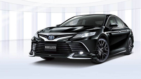 toyota-camry-modellista-black-three-quarters.jpg