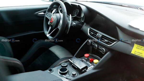 2022-maserati-granturismo-spy-6.jpg