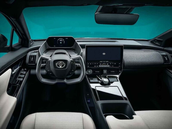 ToyotaConcept33.jpg