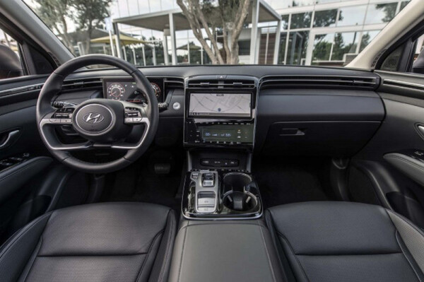 2022-hyundai-tucson_100769033_m.jpg