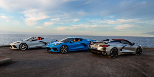 2021-chevrolet-corvette-stingray-coupe-convertible-.jpg