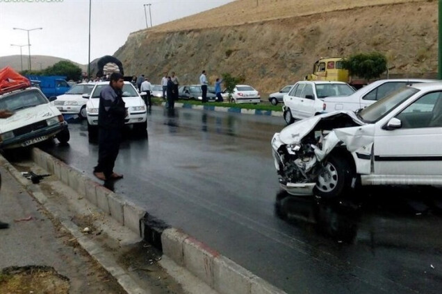 پلیس راهور: خودداری از کنار کشیدن خودرو در تصادفات تخلف است