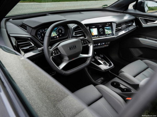 Audi-Q4_e-tron-2022-1280-8b.jpg